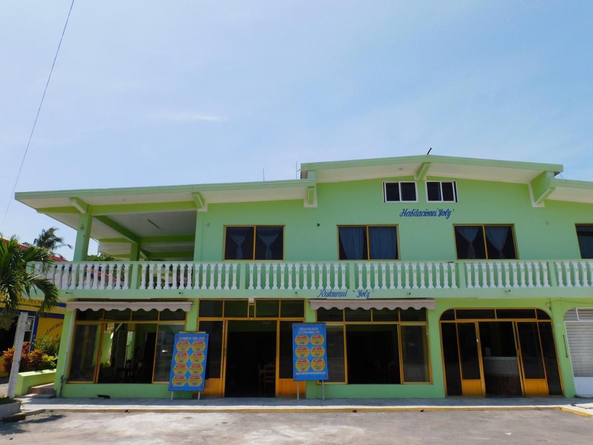 Casa De Huespedes Yoli By Rotamundos Hotel Playa Chachalacas Exterior photo